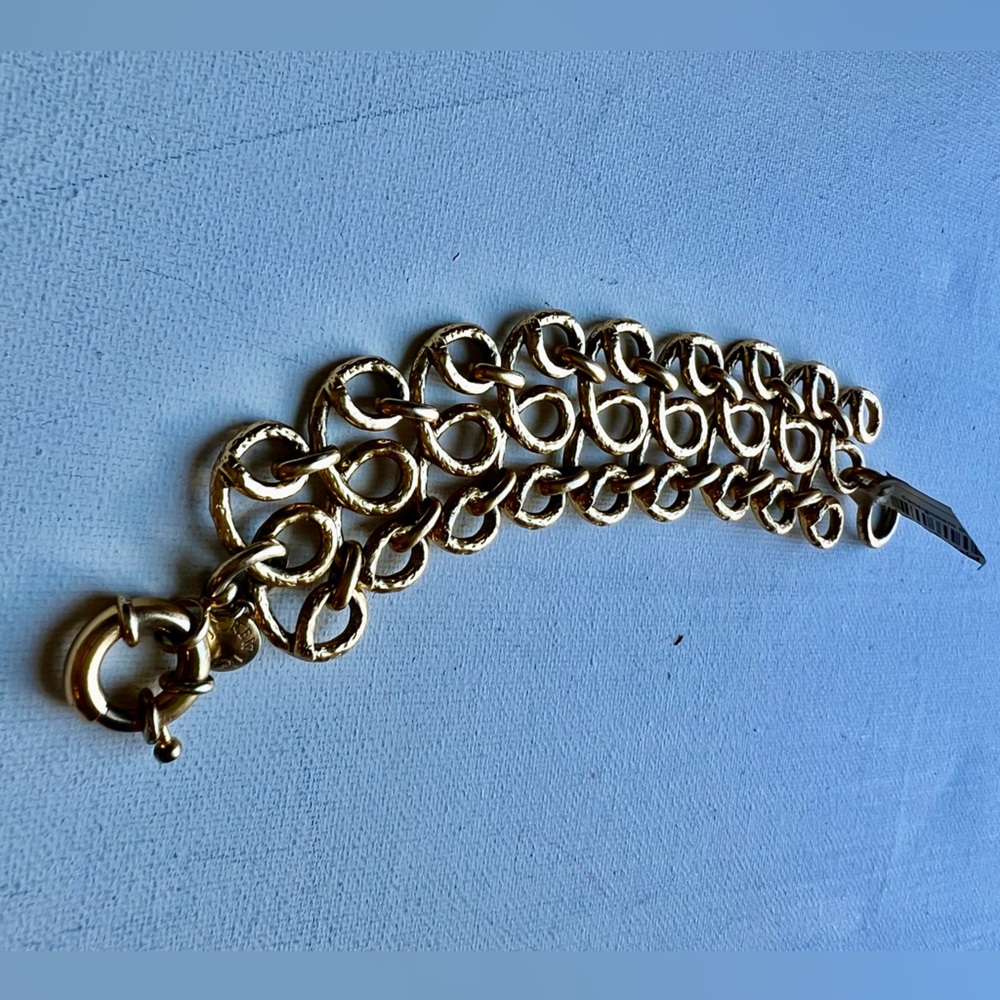 Vintage Gold toned Statement Bracelet - Picture 5 of 6